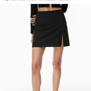 Aritzia Sunday Best Tatiana skirt. Black A-Line Mini skirt